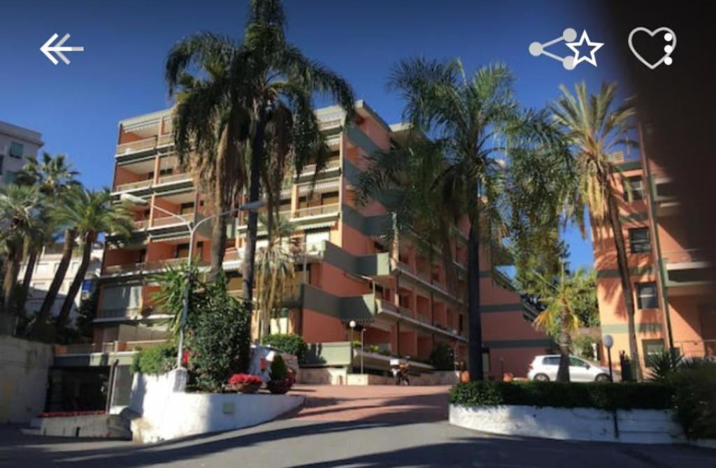 Petit Avec Classe San Remo Exterior foto