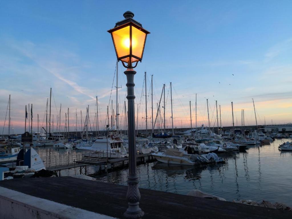 Petit Avec Classe San Remo Exterior foto