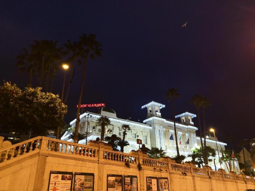 Petit Avec Classe San Remo Exterior foto