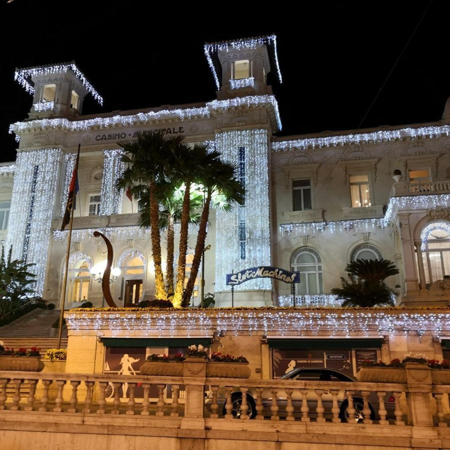 Petit Avec Classe San Remo Exterior foto
